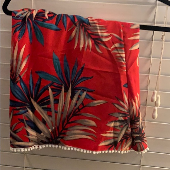 Short set - Picture 3 of 3